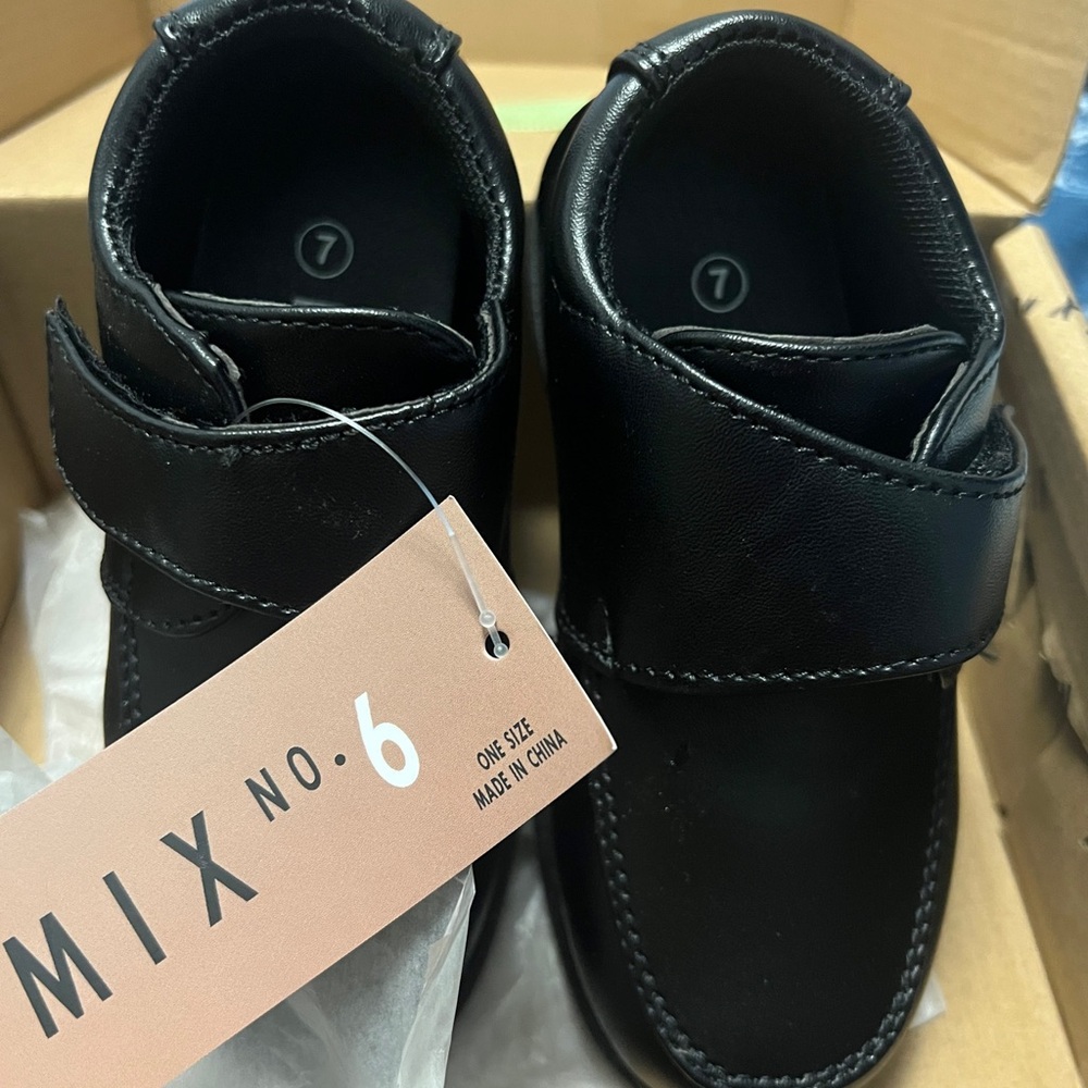 Mix No. 6 Black Shoes (toddler size 7)